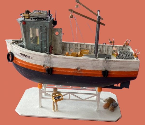Maquette Bateau CIAVATTA L24 l18 H18 (support compris)